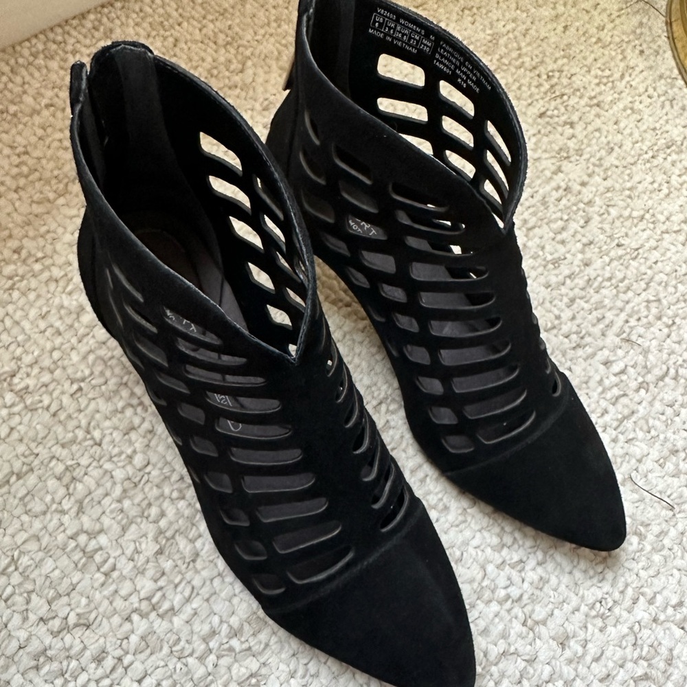 Rockport Strappy Kitten heels